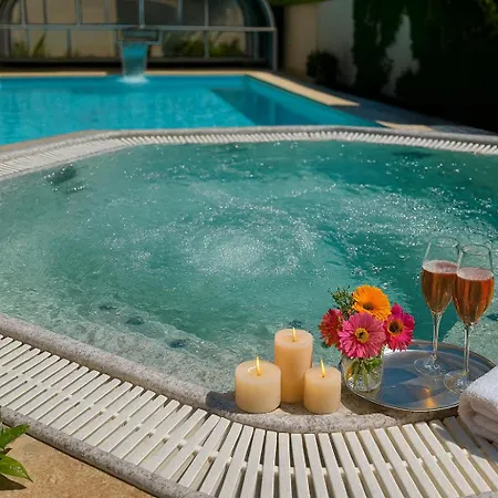 Amfora Panzio فندق مبيت وإفطار