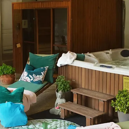 Amfora Panzio Couette-café 4*
