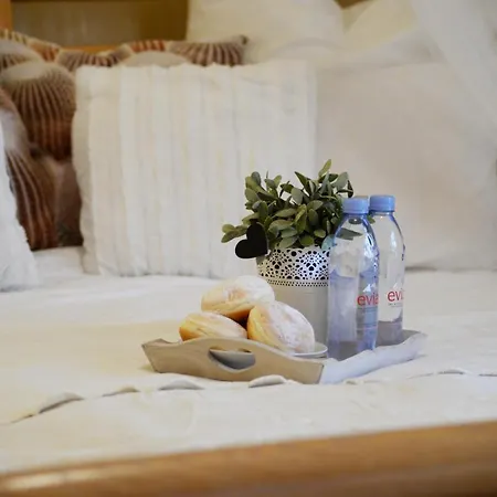 Amfora Panzio فندق مبيت وإفطار 4*